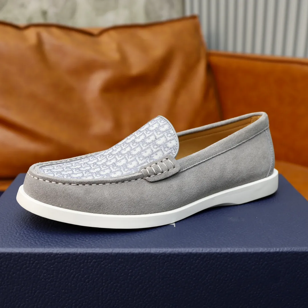 Ex-factory price: 540🙅‍♂️🙅‍♂️🙅‍♂️ Brand: Dior DIOR Standard code: Men's code 38/44 (45 can be customized) Grade: Same as the official website Material: Original cowhide stitching, cowhide lining, original TPU wear-resistant soft outsole Style categories: Leisure and sports version, footwear for driving, young fashion, European and American trends, British style Color: actual picture color